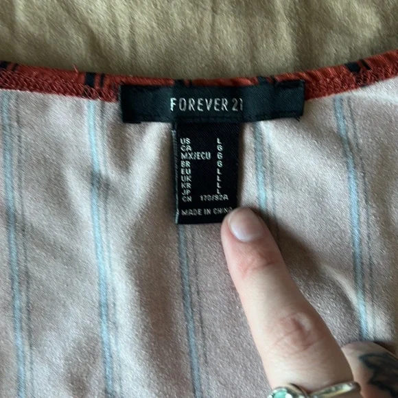 Cute Cropped Long Sleeve Top - Picture 3 of 3